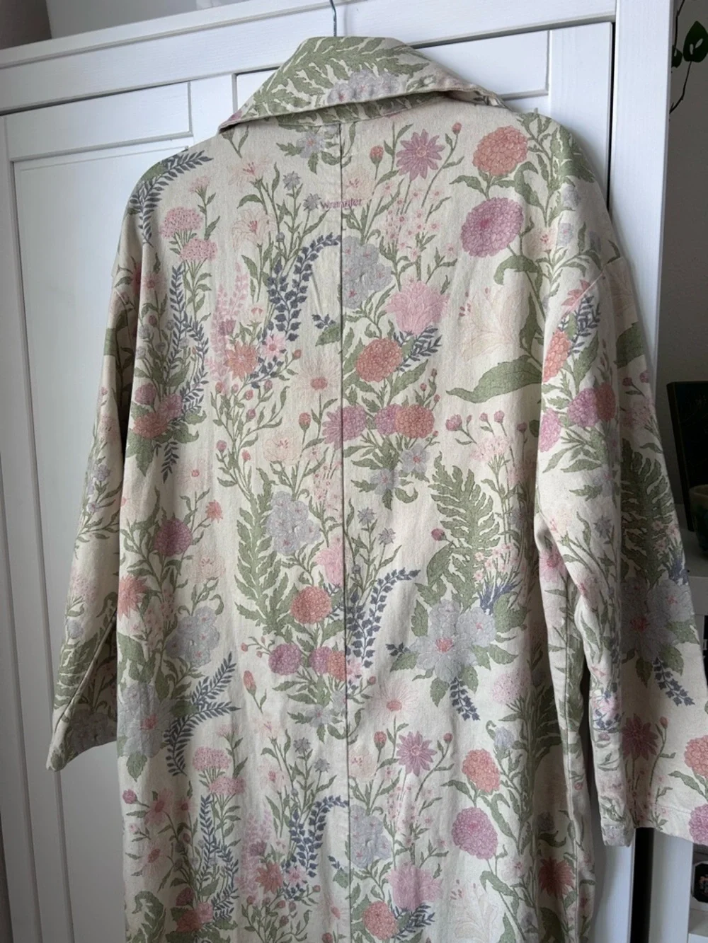 Wrangler X Free People Cream Floral Button-Up Jacket with Pink and Green Print - Picture 14 of 14